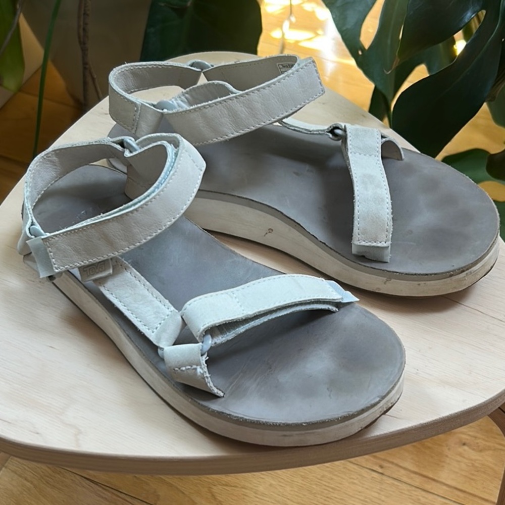 Teva Cream Sandals with Adjustable Straps and Cushioned Footbed